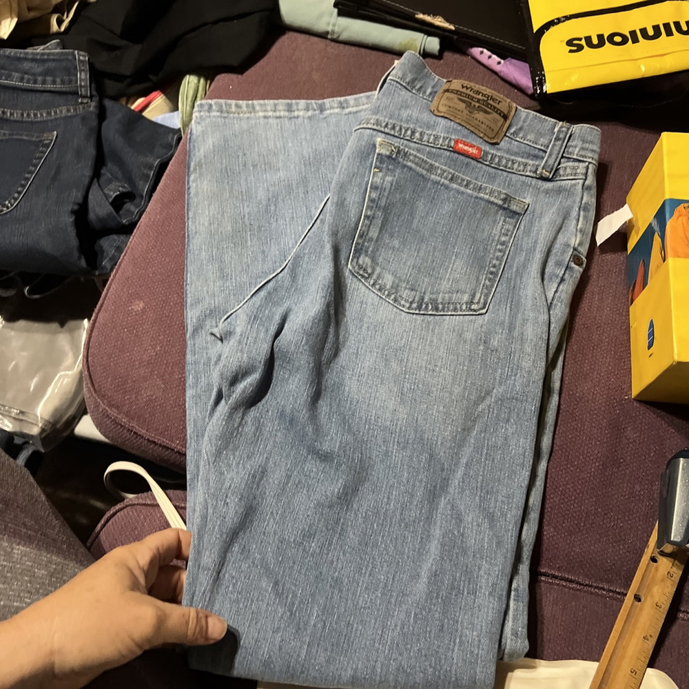 Wrangler Light Wash Straight Denim Mens Blue Jeans 38 x 30 96FXWSL